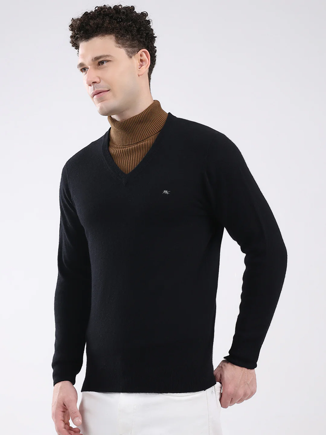 Men Black Solid V Neck Full Sleeve Pullover - Image 3