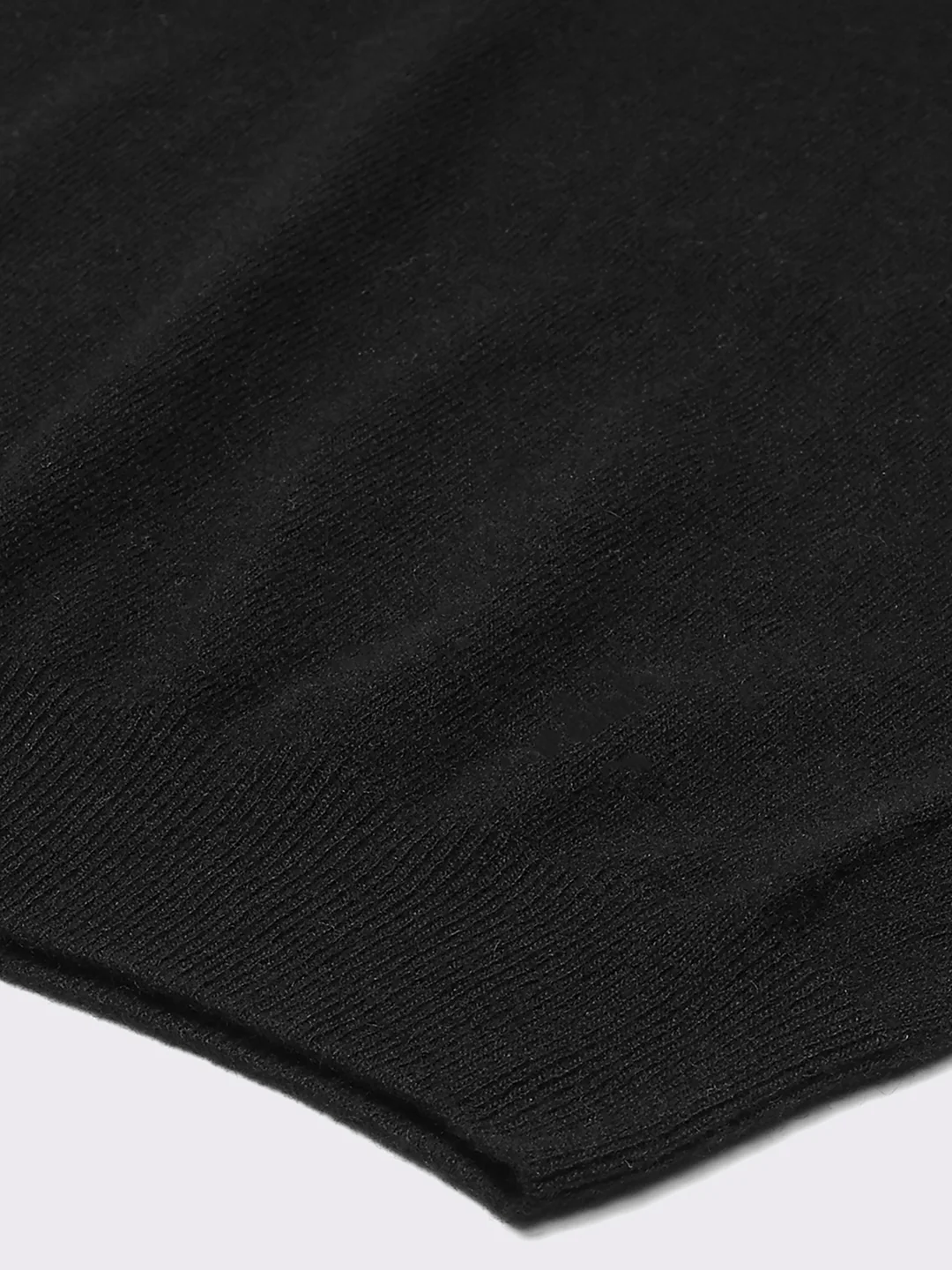 Men Black Solid V Neck Full Sleeve Pullover - Image 8