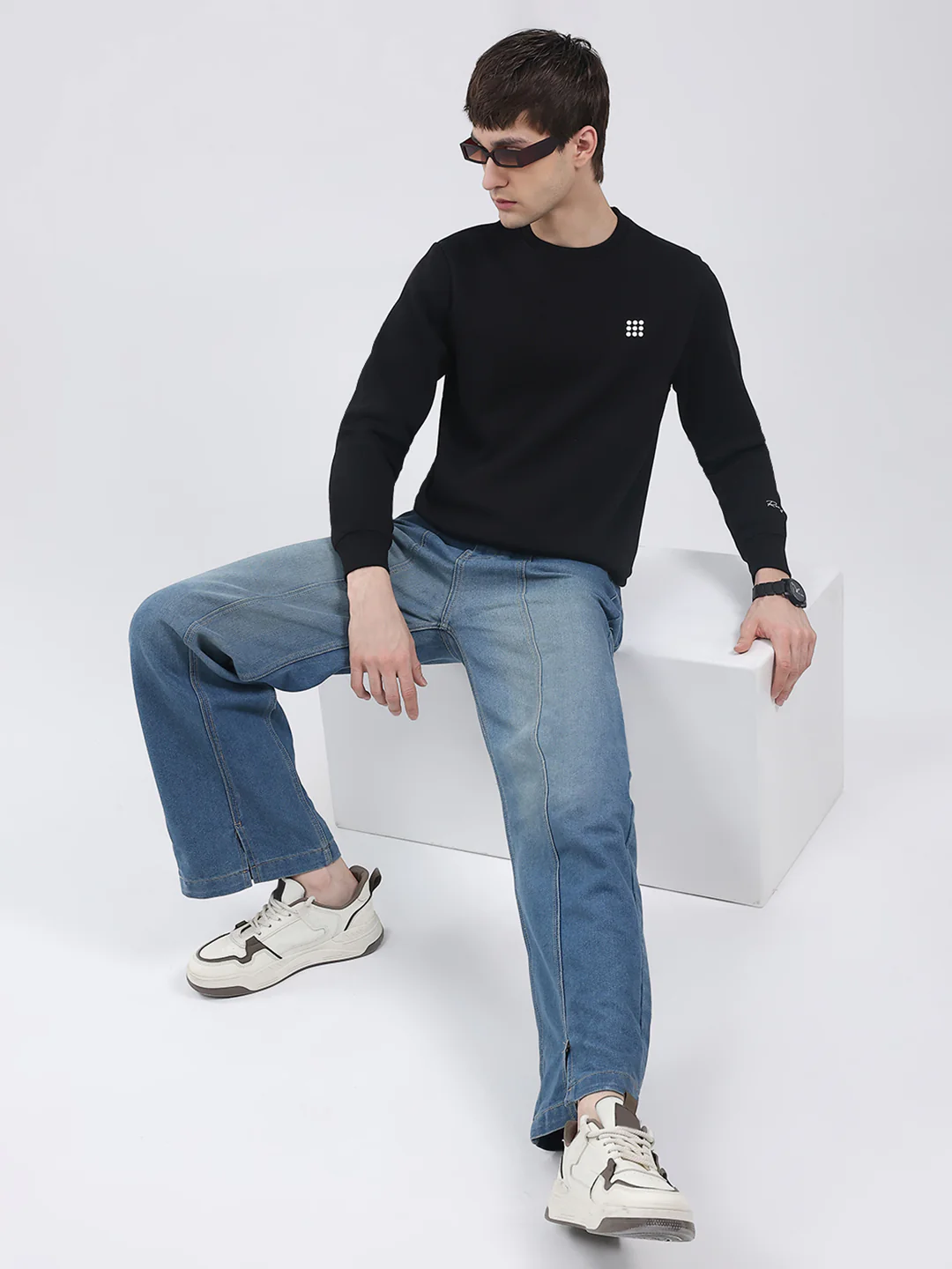 Rock.it Men Black Solid Round Neck Full Sleeve Sweatshirt - Image 2