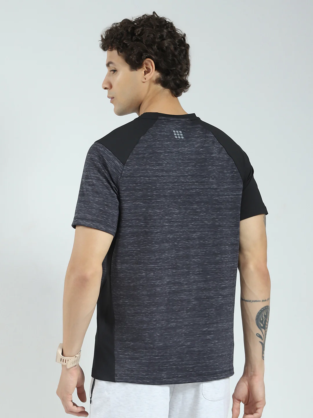 Rock.it Men Black Solid Round Neck Half Sleeve T-Shirt - Image 5