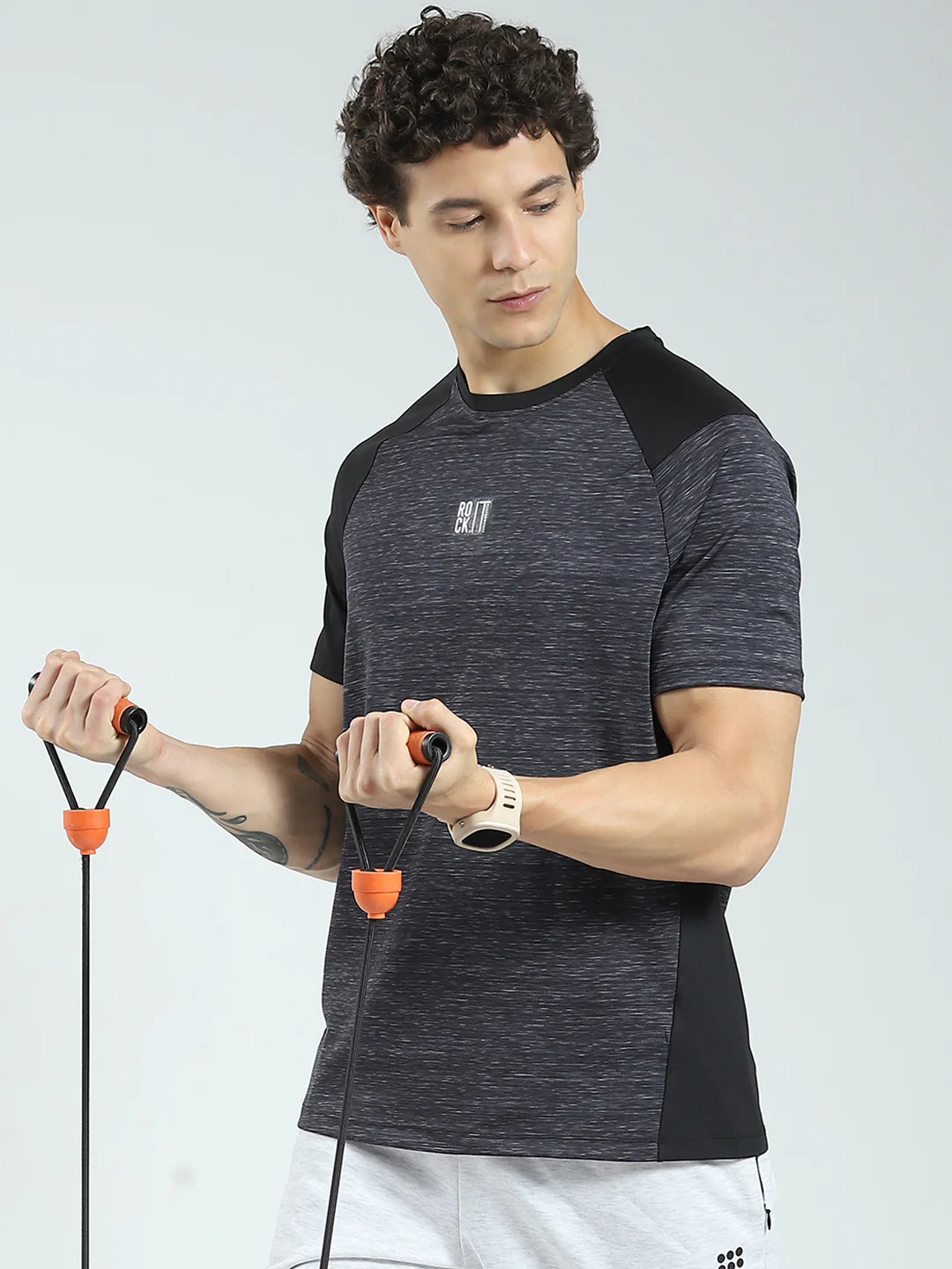 Rock.it Men Black Solid Round Neck Half Sleeve T-Shirt - Image 6