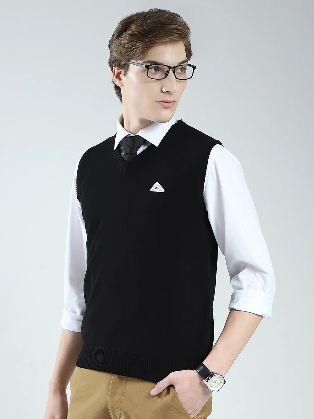Men Black Solid V Neck Sleeveless Sweater - Image 3