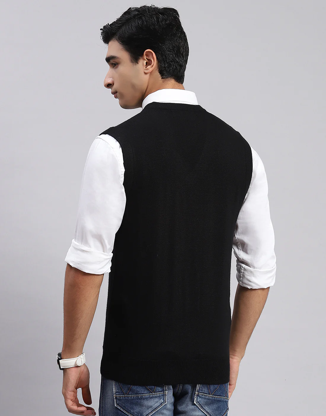 Men Black Solid V Neck Sleeveless Sweaters/Pullovers - Image 5