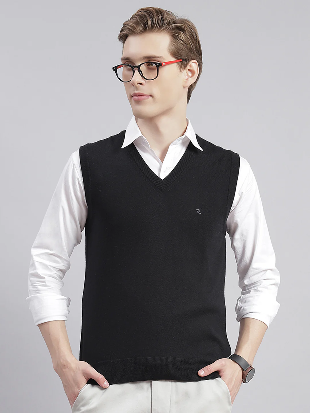 Men Black Solid V Neck Sleeveless Sweaters/Pullovers - Image 2