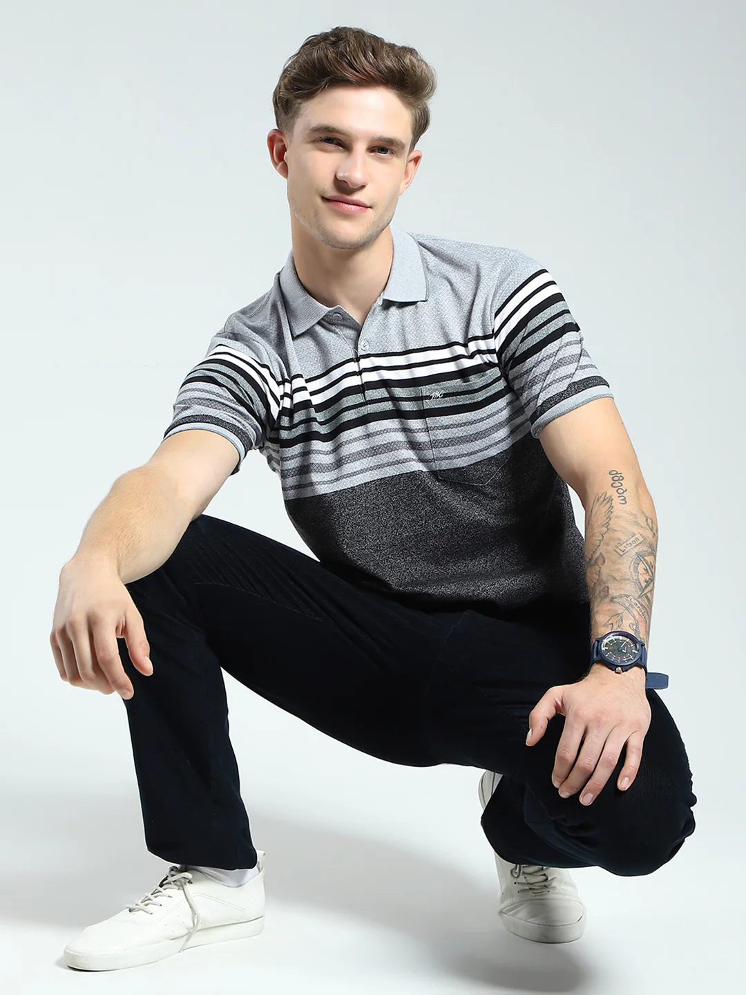 Men Black Stripe Collar Half Sleeve T-Shirt - Image 2