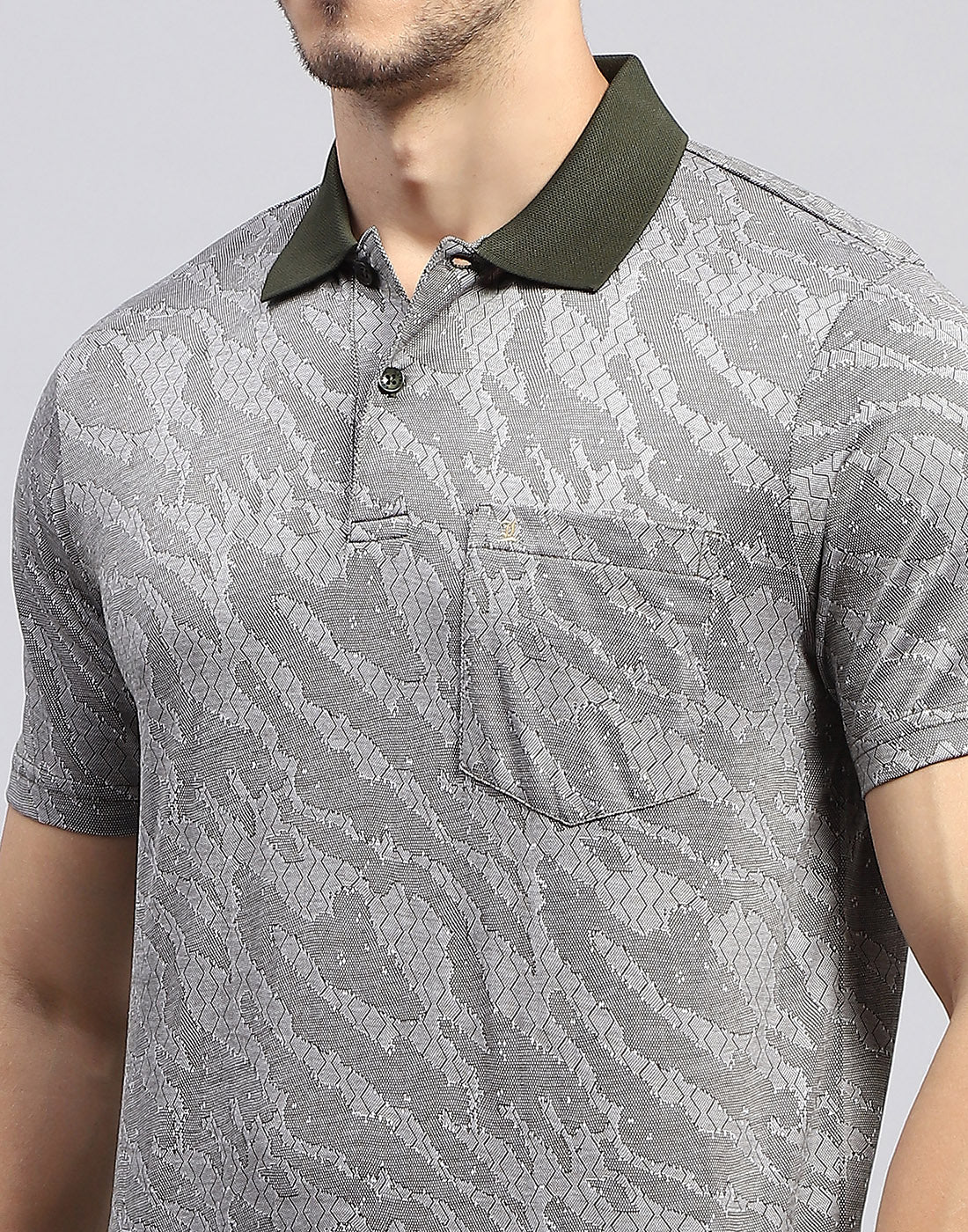 Men Black Stripe Polo Collar Half Sleeve T-Shirt - Image 7