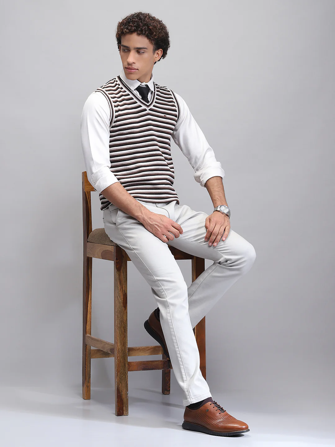 Men Black Stripe V Neck Sleeveless Sweater - Image 2