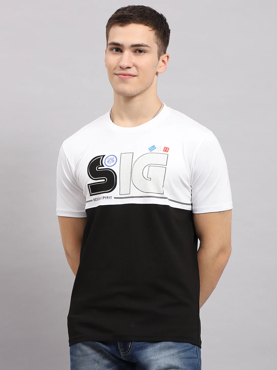 Men Black & White Printed Round Neck Half Sleeve T-Shirt - Image 2