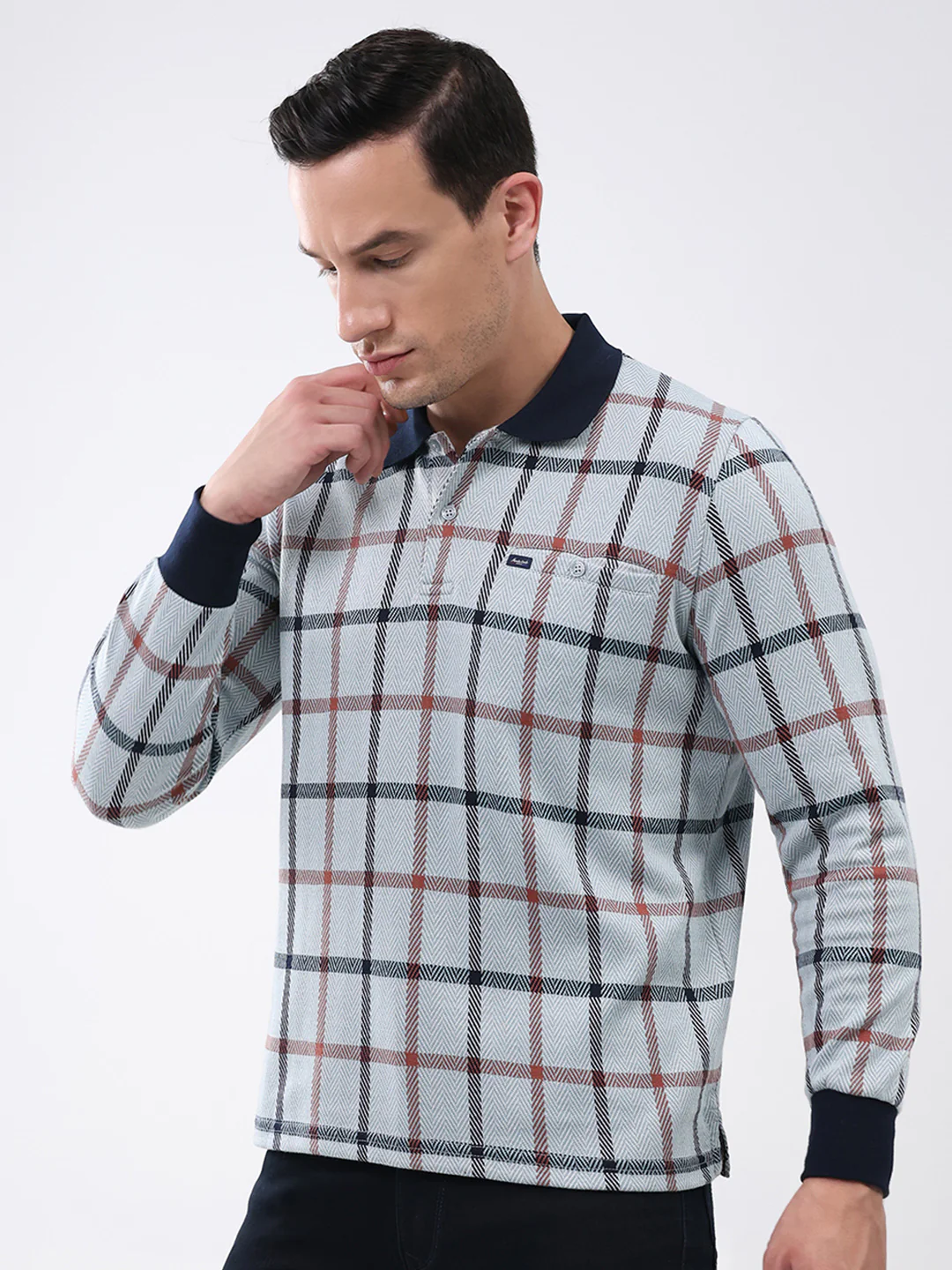 Men Blue Abstract Collar Full Sleeve Winter T-Shirt - Image 3