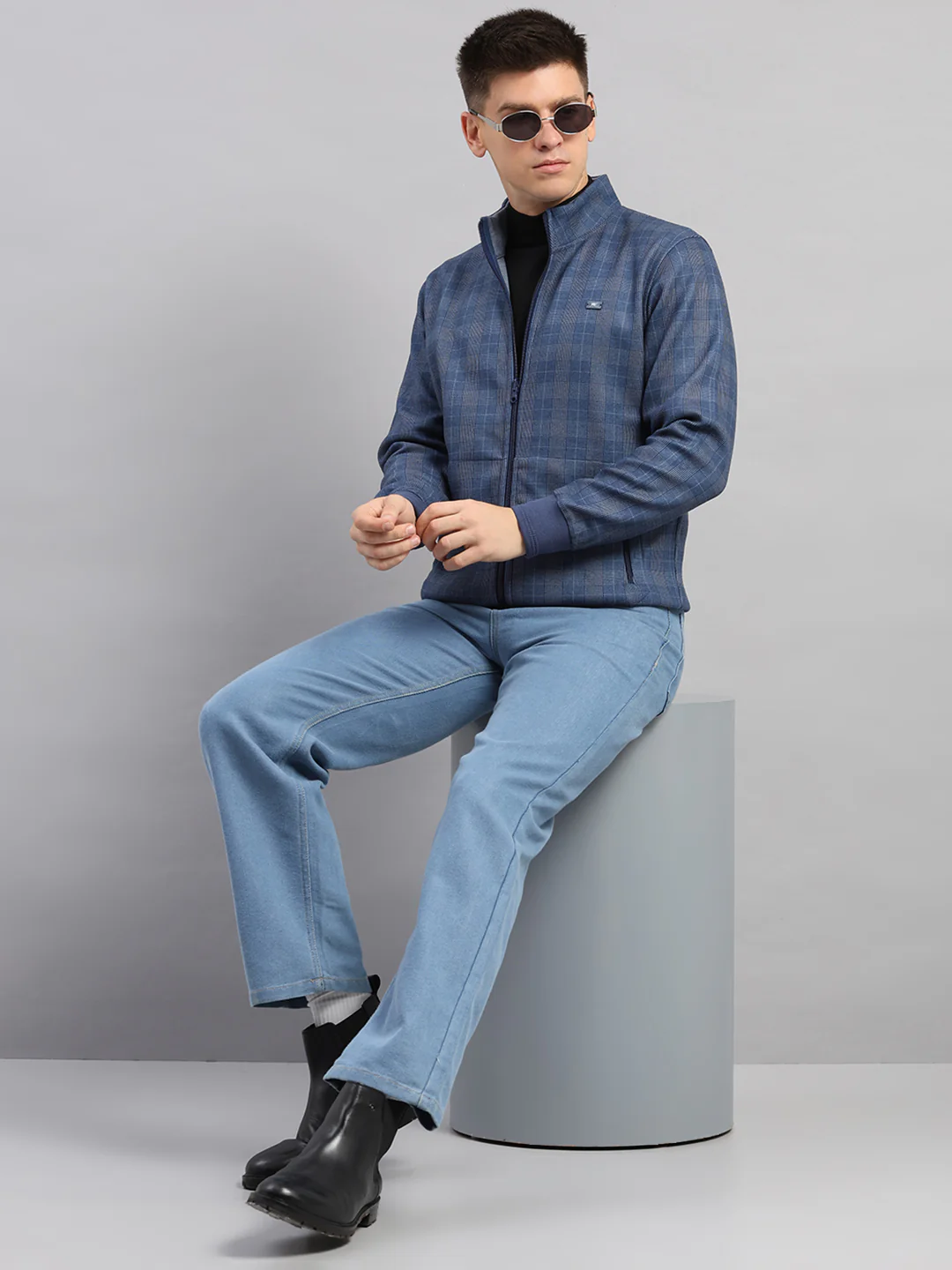 Men Blue Check Collar Full Sleeve Reversible Sweatshirt - Image 2