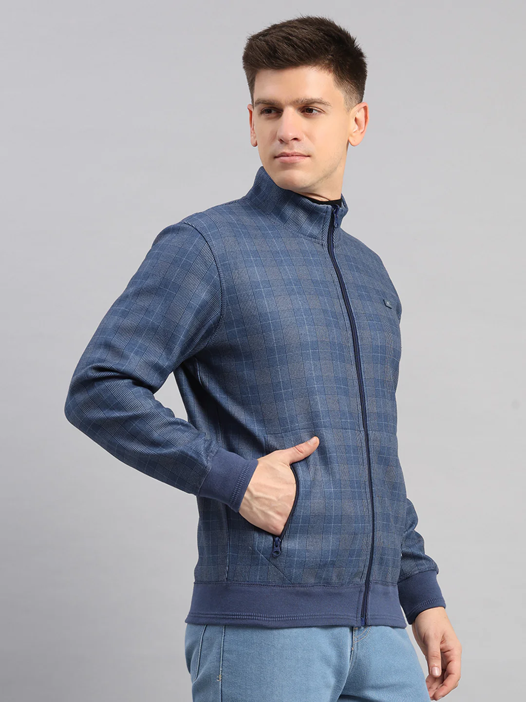 Men Blue Check Collar Full Sleeve Reversible Sweatshirt - Image 4