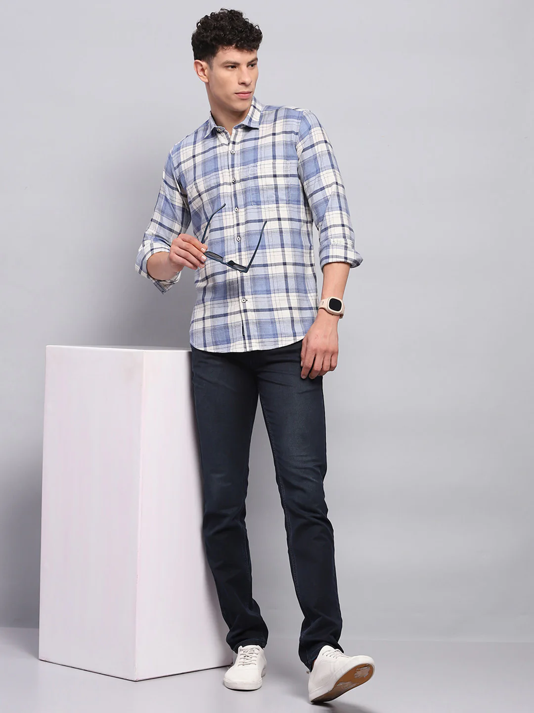 Men Blue Check Collar Full Sleeve Shirt - Image 2
