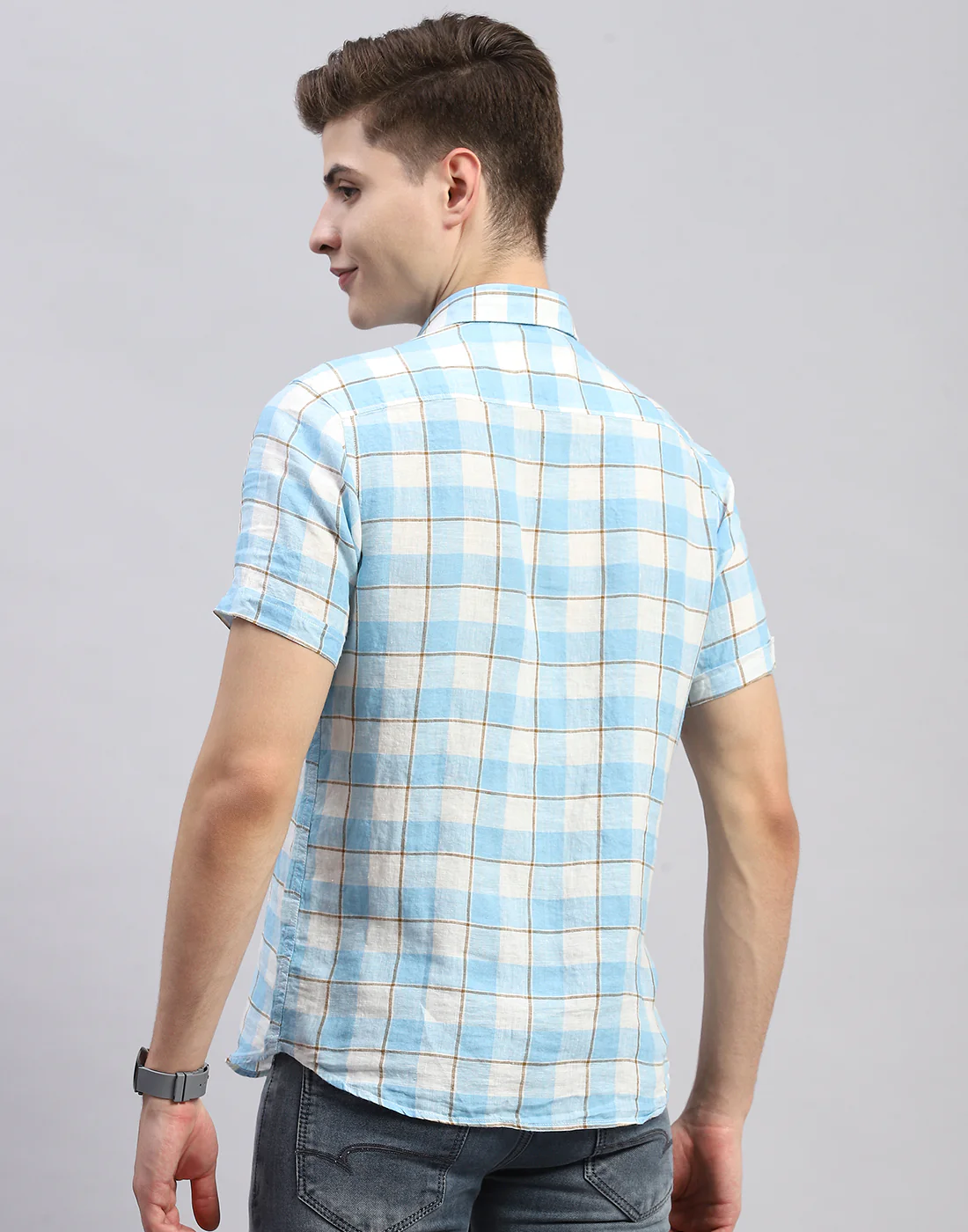 Men Blue Check Collar Half Sleeve Linen Shirt - Image 5