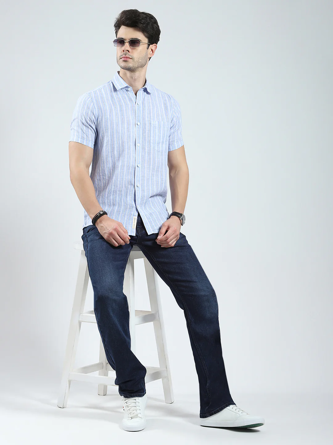 Men Blue Check Collar Half Sleeve Linen Shirt - Image 2