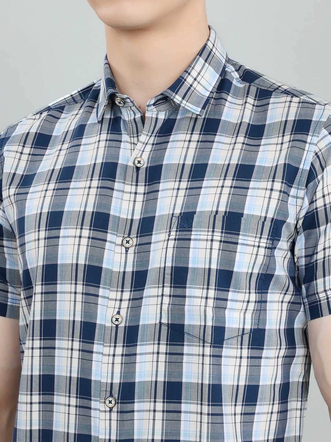 Men Blue Check Collar Half Sleeve Shirt - Image 5