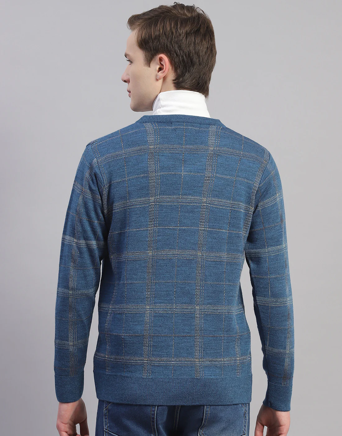 Men Blue Check V Neck Full Sleeve Pullover - Image 5