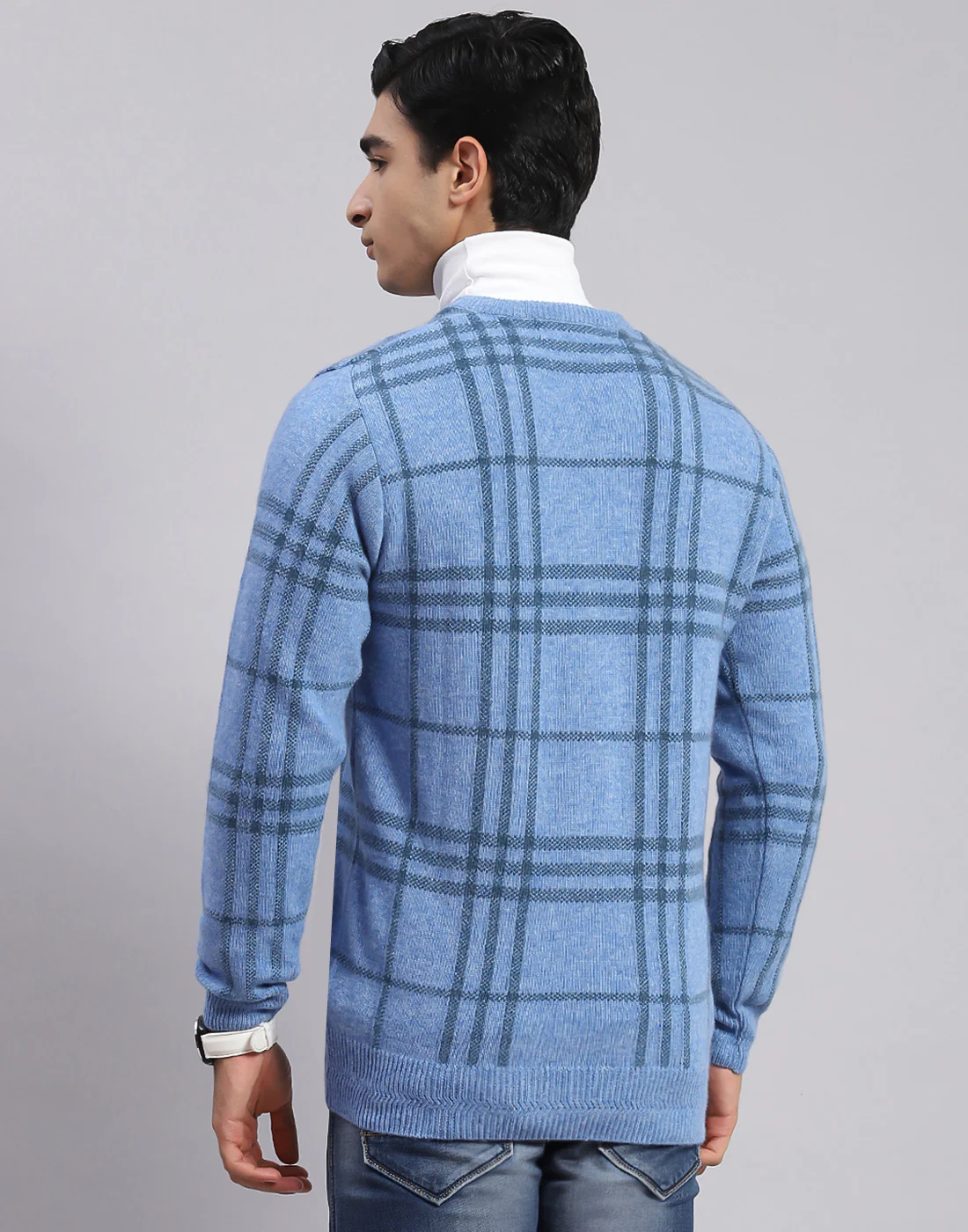 Men Blue Check V Neck Full Sleeve Sweaters/Pullovers - Image 5