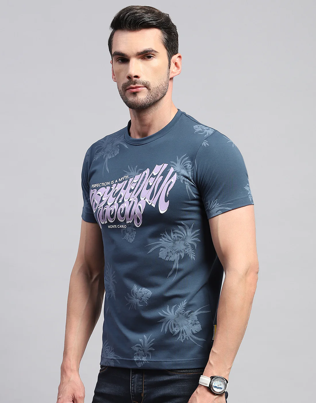 Men Blue Floral Print Round Neck Half Sleeve T-Shirt - Image 3