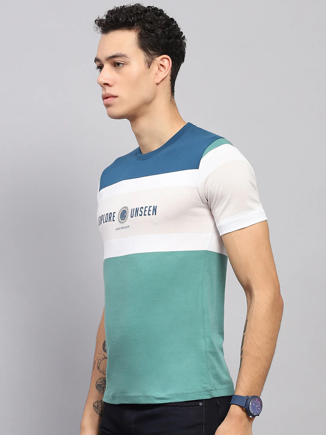 Men Blue & Green Stripe Round Neck Half Sleeve T-Shirt - Image 3