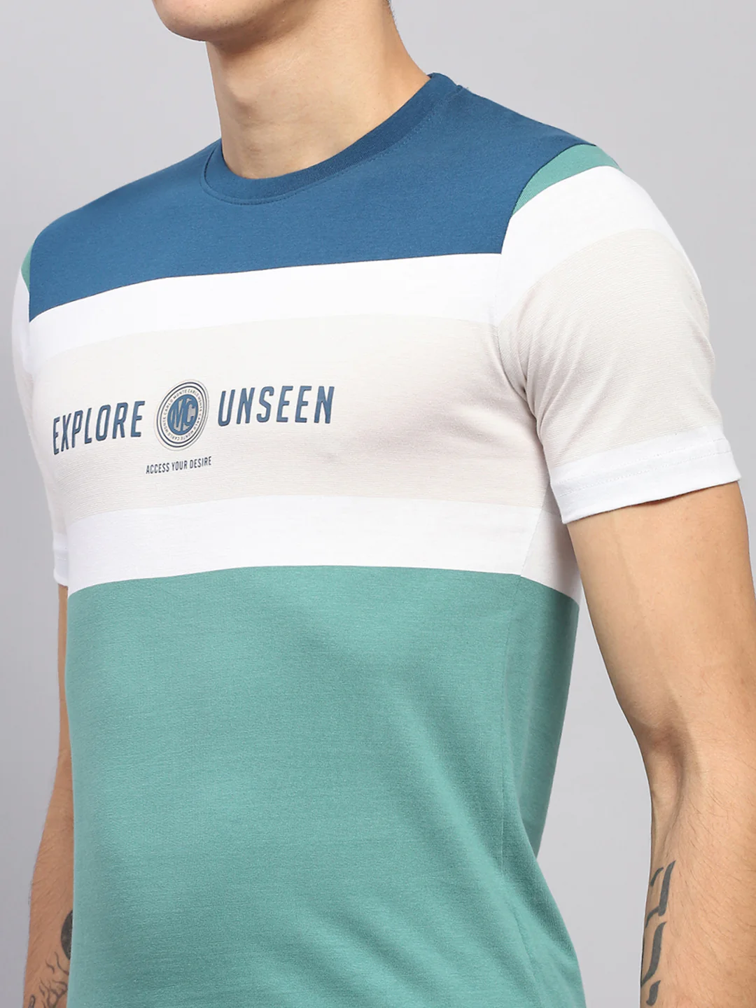 Men Blue & Green Stripe Round Neck Half Sleeve T-Shirt - Image 6