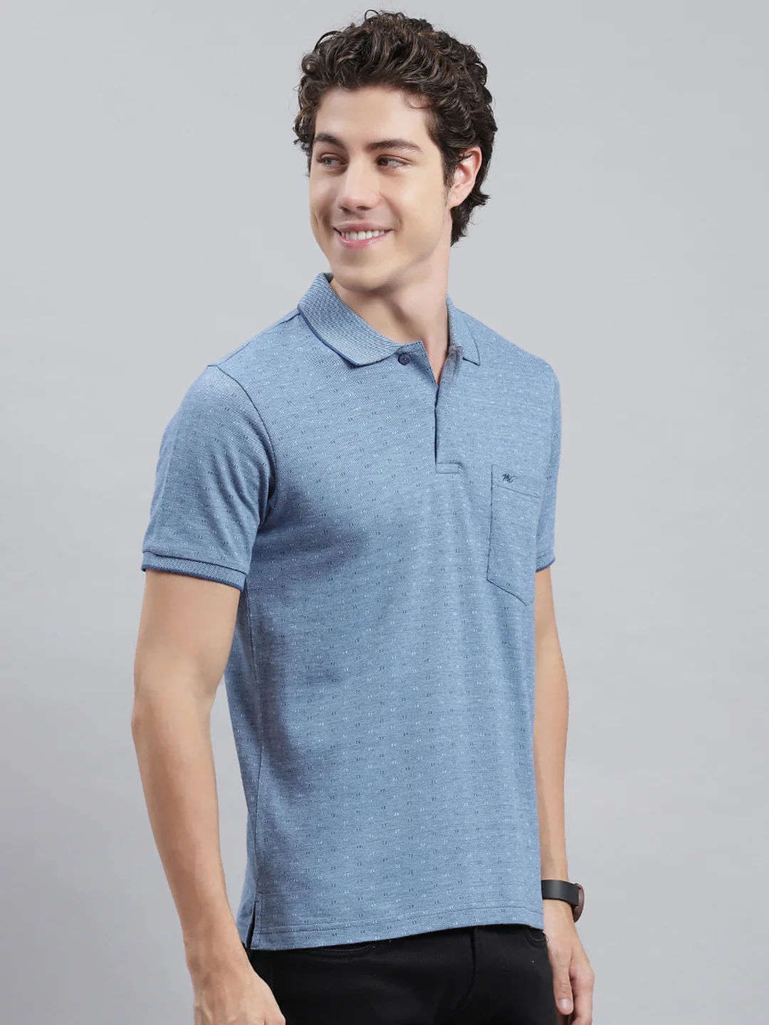 Men Blue Jaquard T-Shirt - Image 3