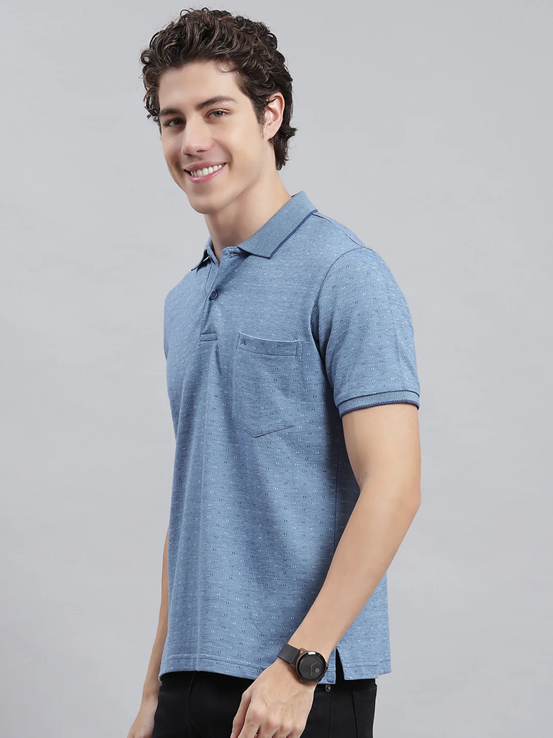 Men Blue Jaquard T-Shirt - Image 4