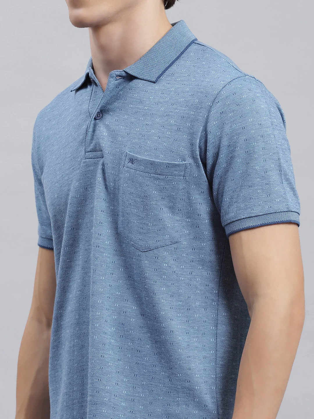 Men Blue Jaquard T-Shirt - Image 6