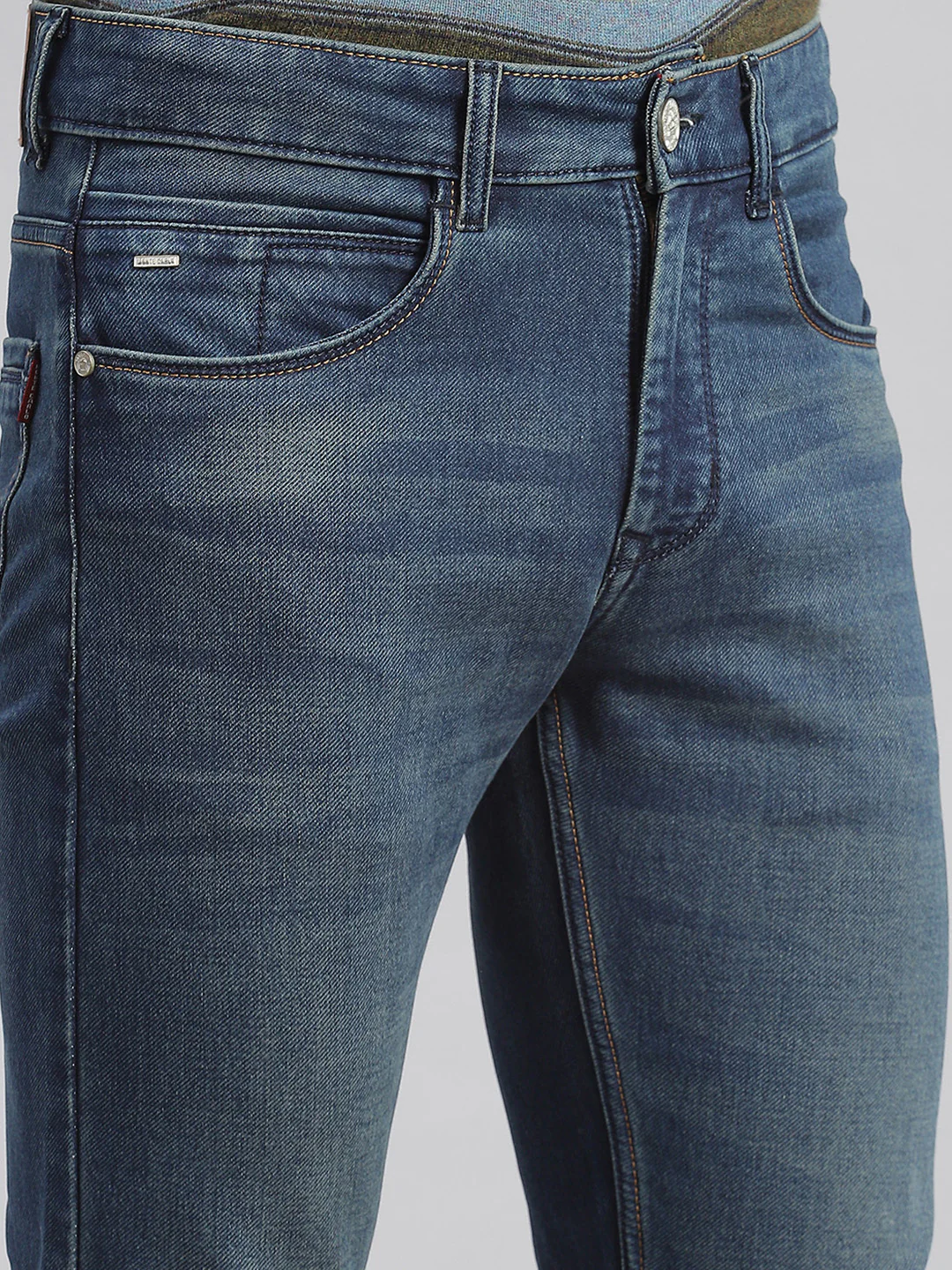 Men Blue Light Wash Narrow Fit Denims - Image 6