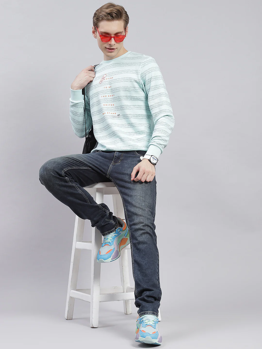 Men Blue Light Wash Regular Fit Denims - Image 2
