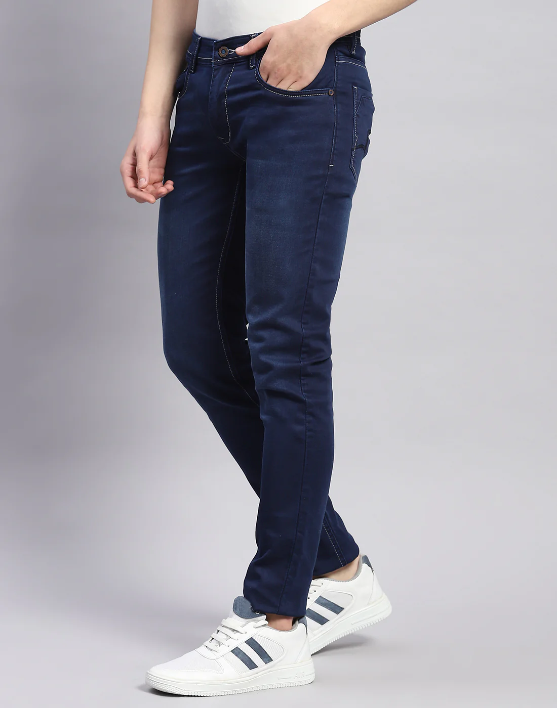 Men Blue Light Wash Skinny Fit Denim - Image 3