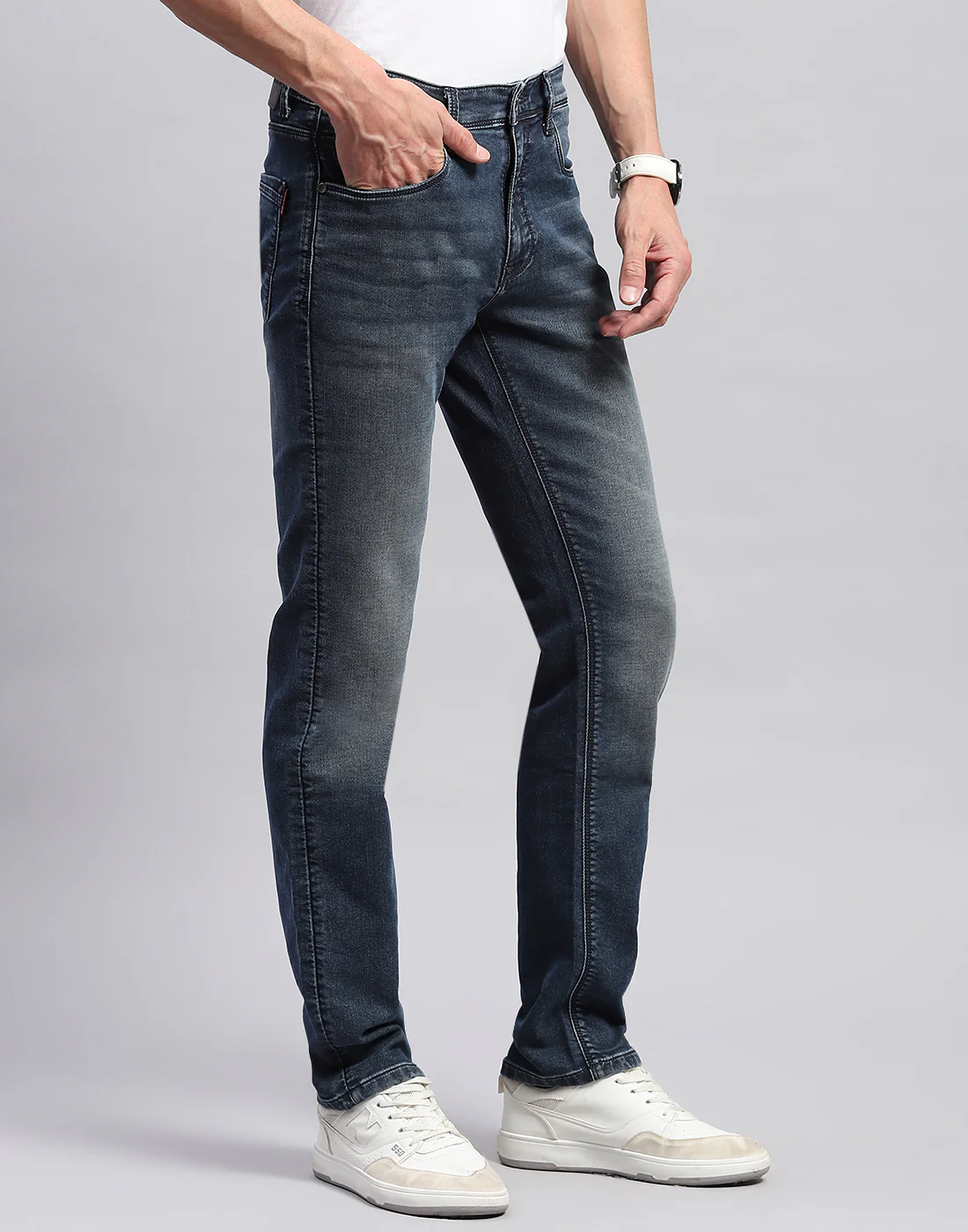 Men Blue Light Wash Straight Fit Denim - Image 4