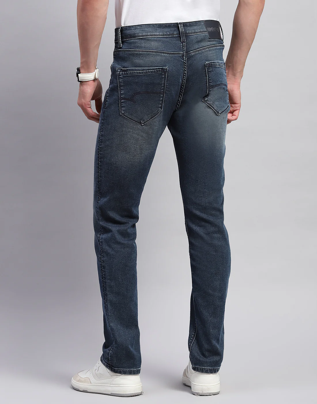 Men Blue Light Wash Straight Fit Denim - Image 5
