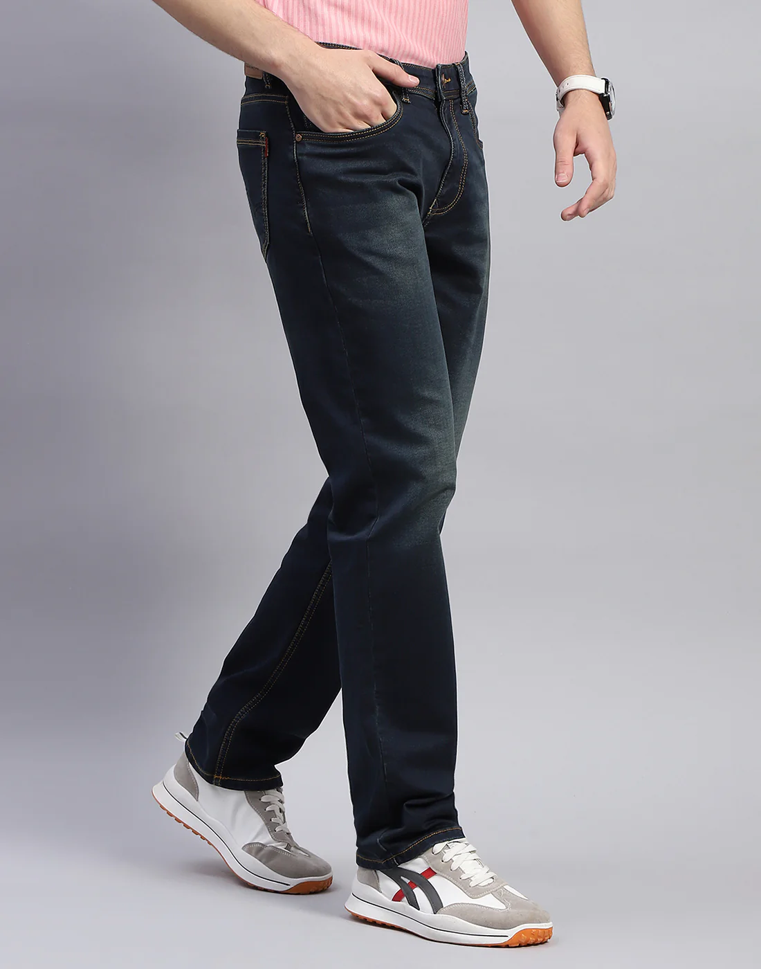 Men Blue Light Wash Straight Fit Denim - Image 4