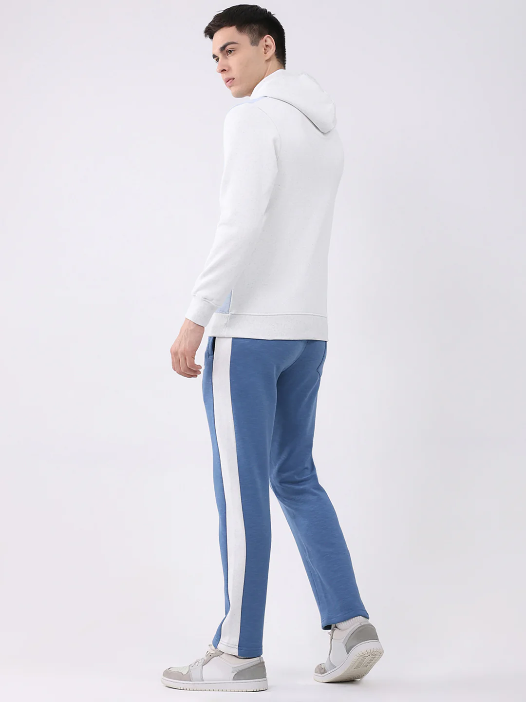 Men Blue Printed Collar Full Sleeve Winter Tracksuit - Image 5