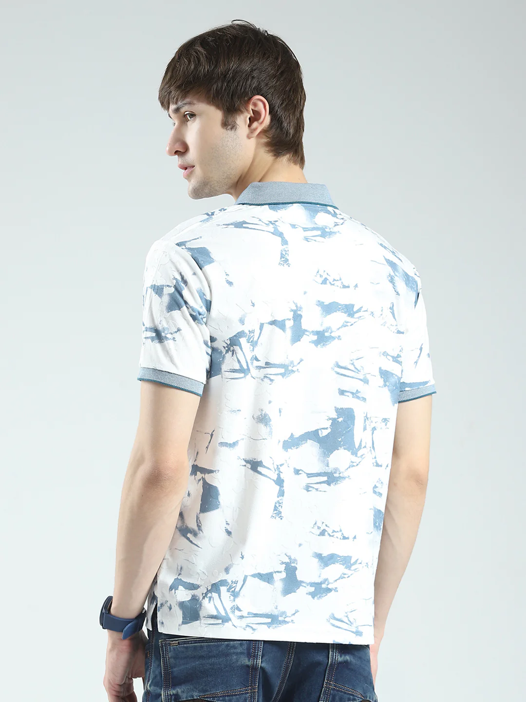 Men Blue Printed Collar Half Sleeve T-Shirt - Image 5
