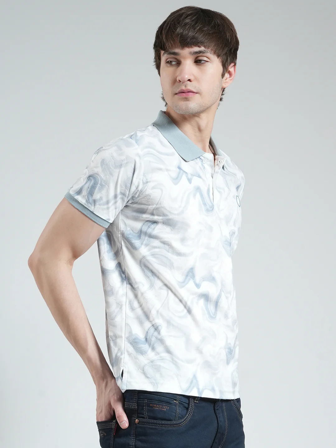 Men Blue Printed Collar Half Sleeve T-Shirt - Image 4
