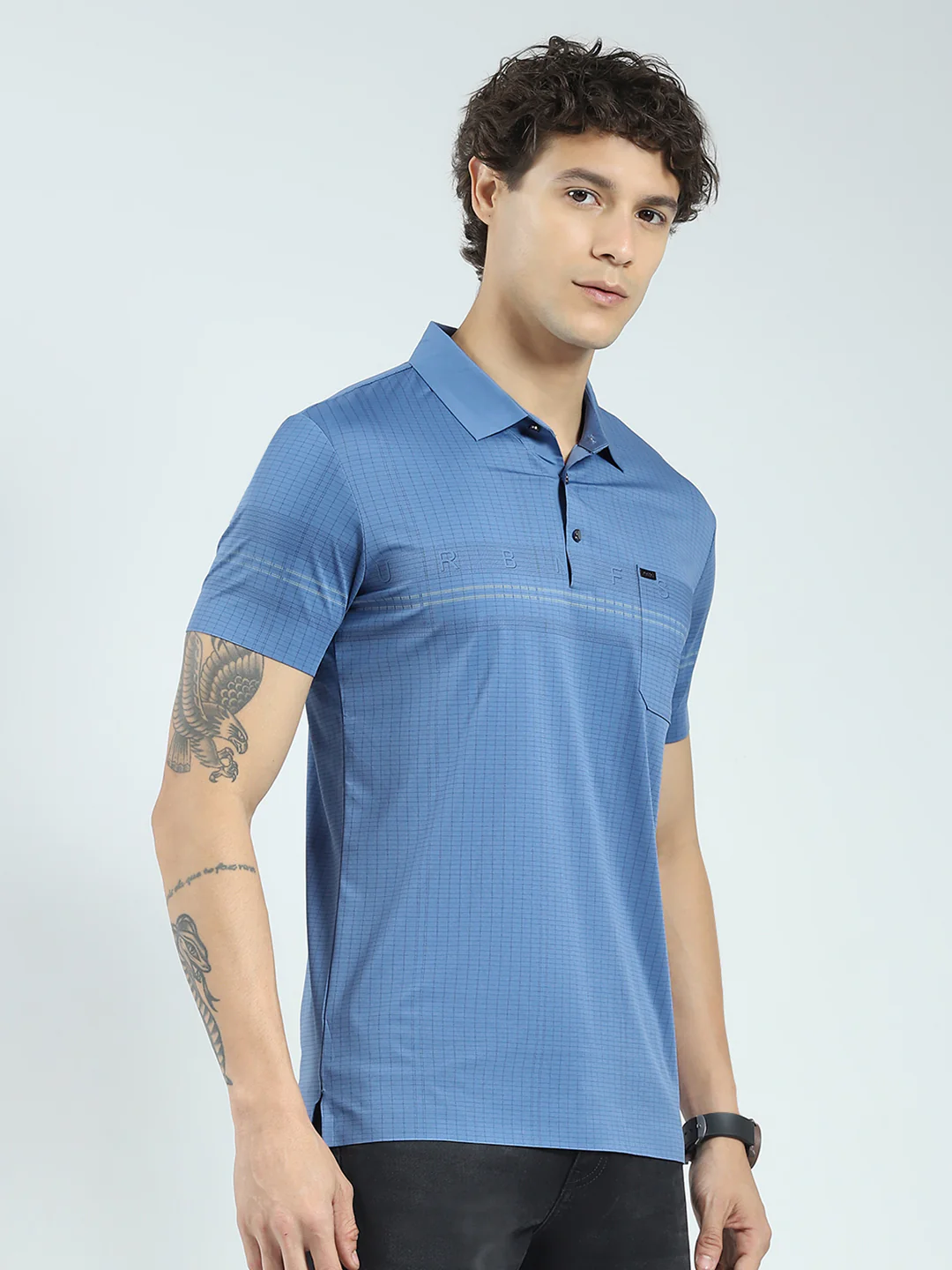 Men Blue Printed Collar Half Sleeve T-Shirt - Image 4