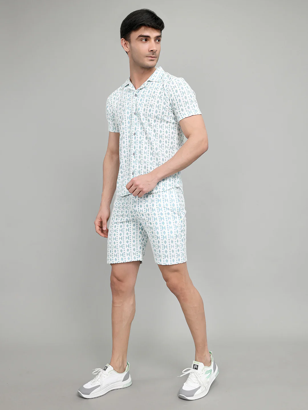 Men Blue Printed Regular Fit Bermuda Set - Image 4