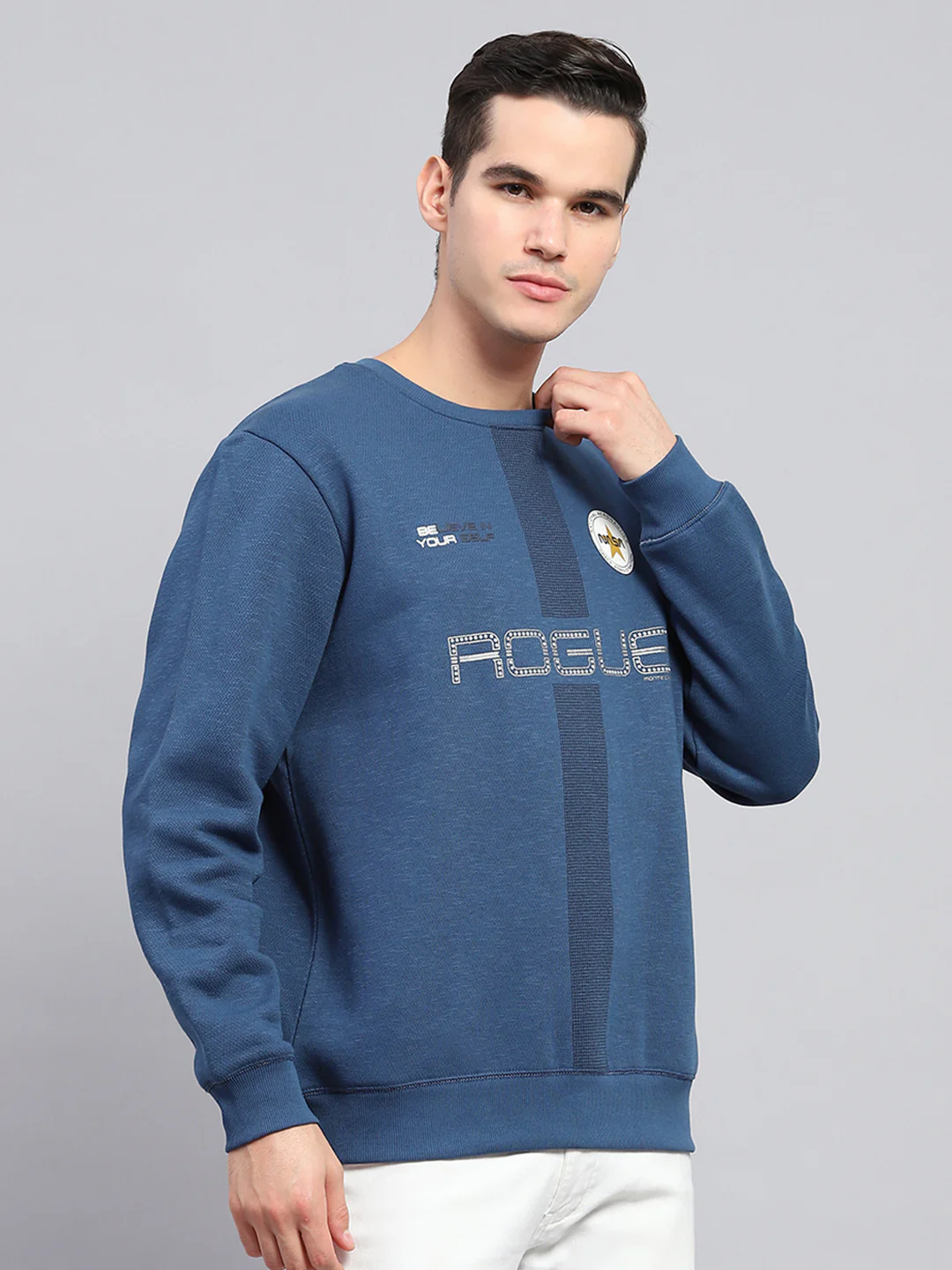 Men Blue Printed Round Neck Full Sleeve Sweatshirt - Image 4