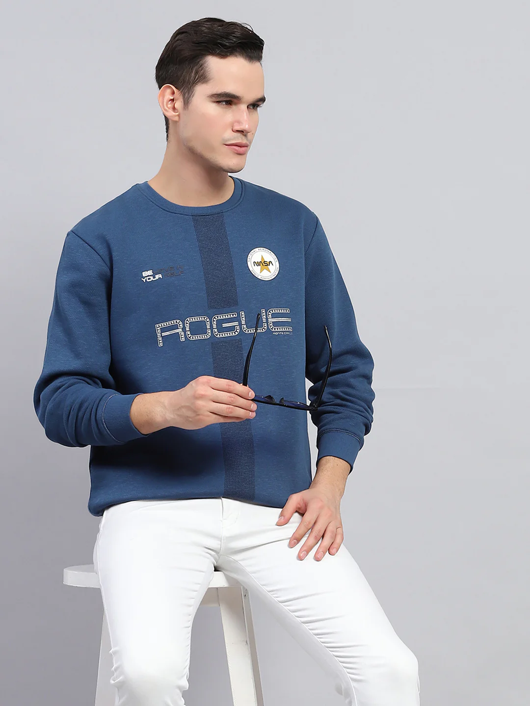 Men Blue Printed Round Neck Full Sleeve Sweatshirt - Image 6