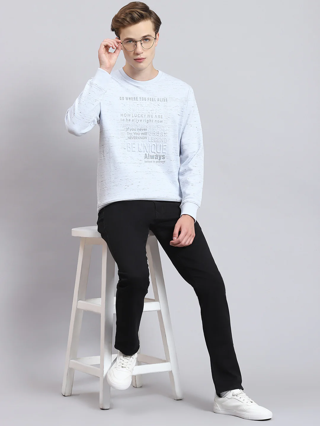 Men Blue Printed Round Neck Full Sleeve Sweatshirt - Image 2