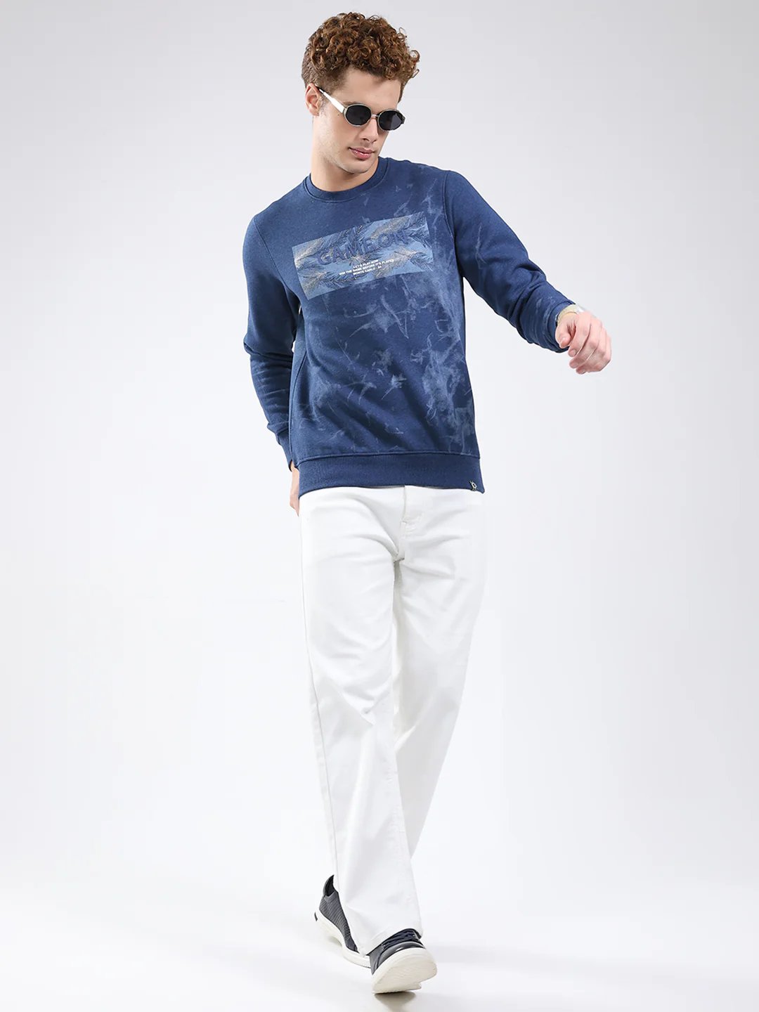 Men Blue Printed Round Neck Full Sleeve Sweatshirt - Image 2