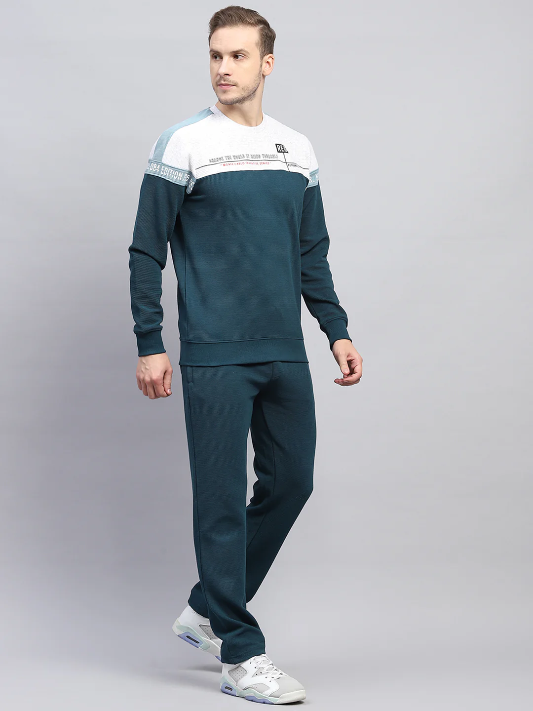 Men Blue Printed Round Neck Full Sleeve Winter Tracksuit - Image 4