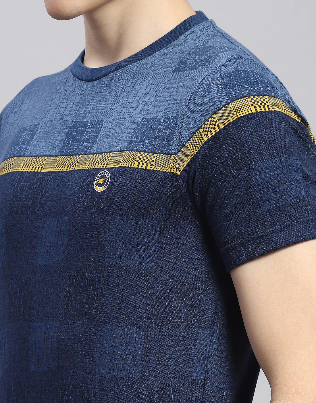 Men Blue Printed Round Neck Half Sleeve T-Shirt - Image 6