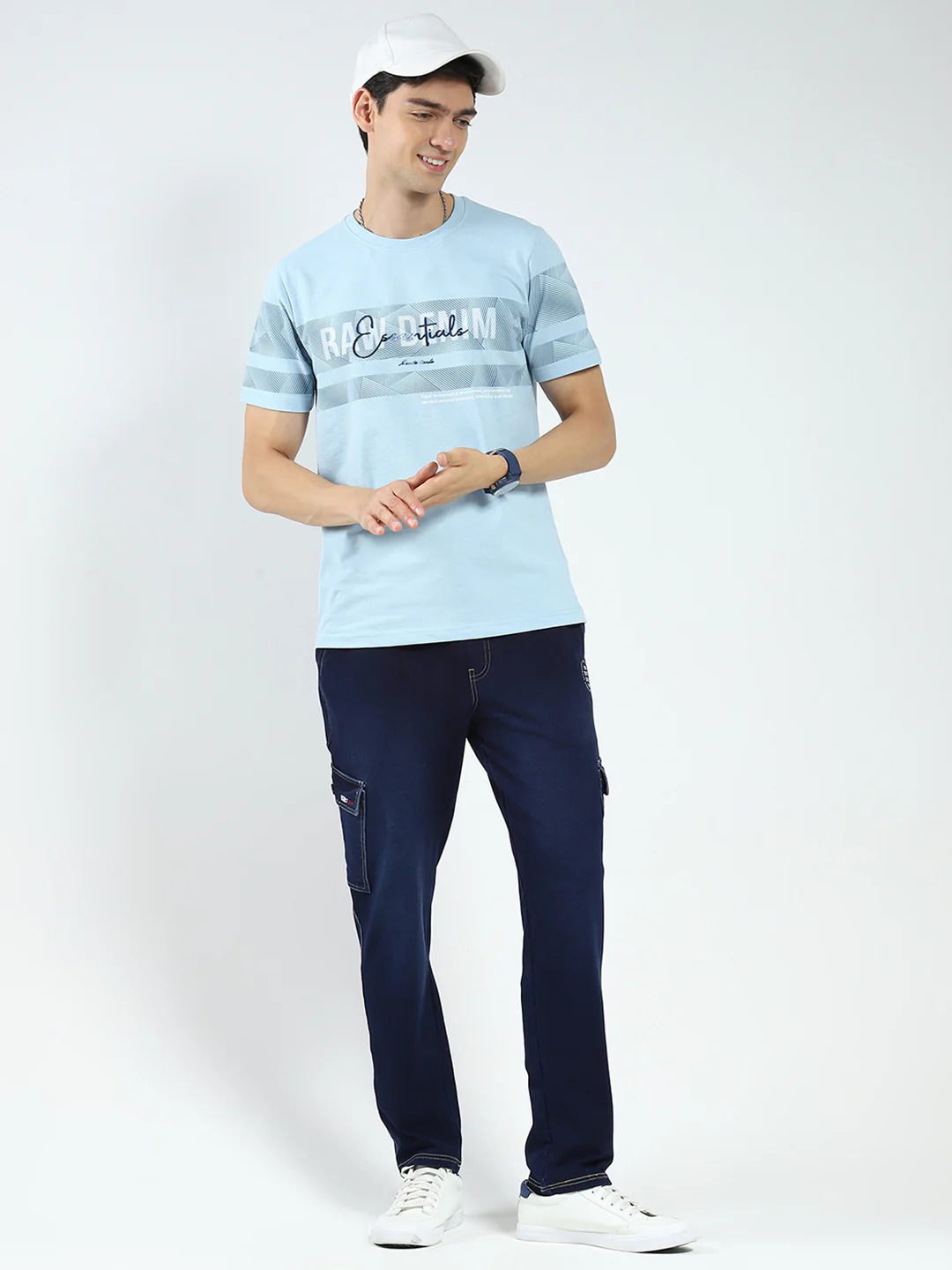 Men Blue Printed Round Neck Half Sleeve T-Shirt - Image 2