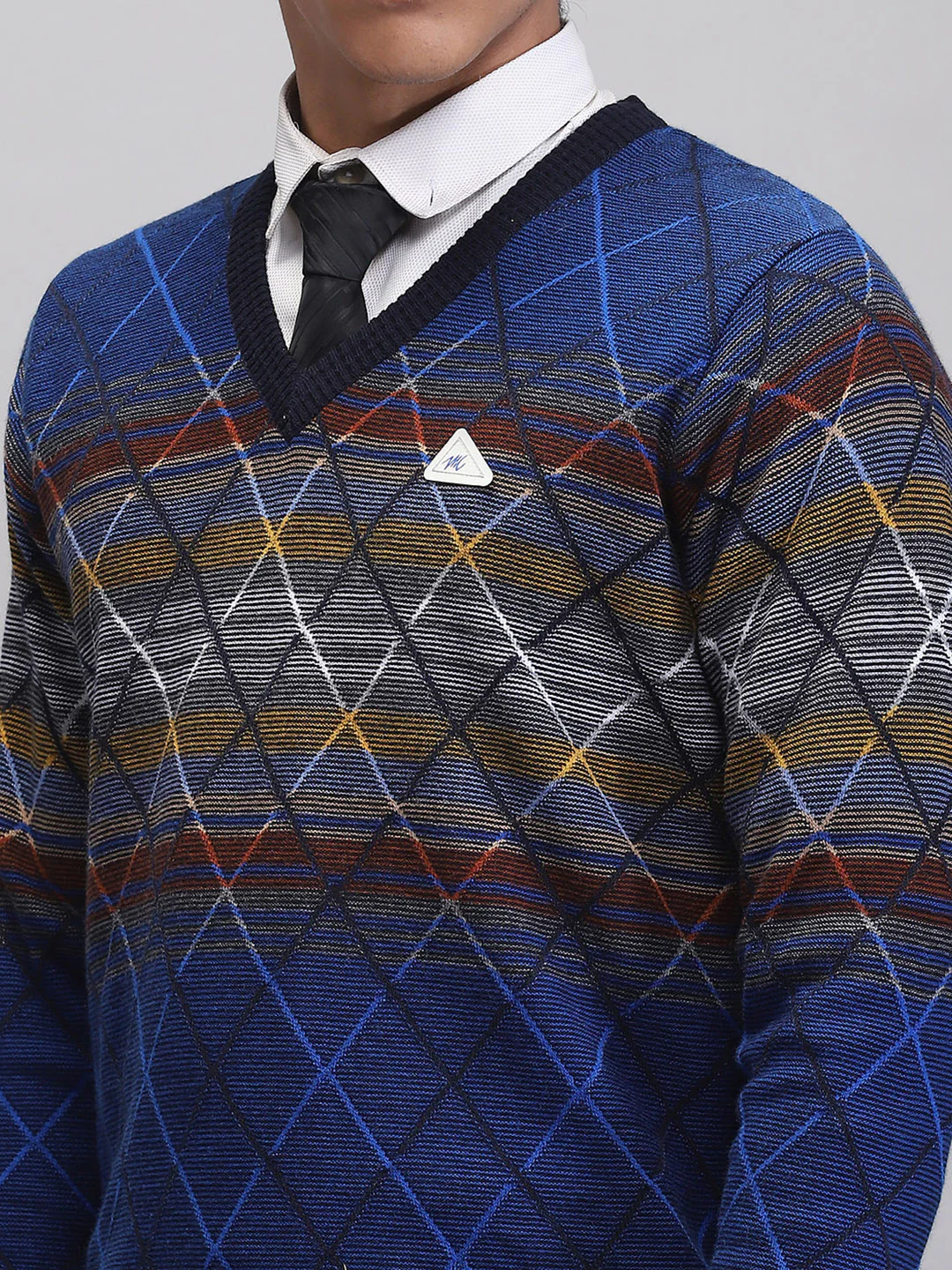 Men Blue Printed V Neck Full Sleeve Pullover - Image 6