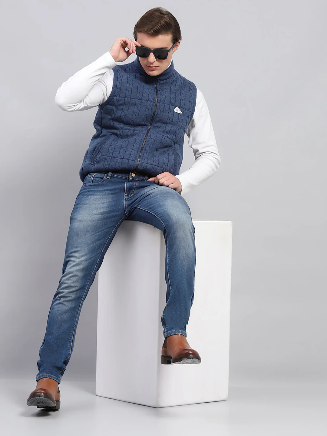 Men Blue Self Design Mock Neck Sleeveless Jacket - Image 2