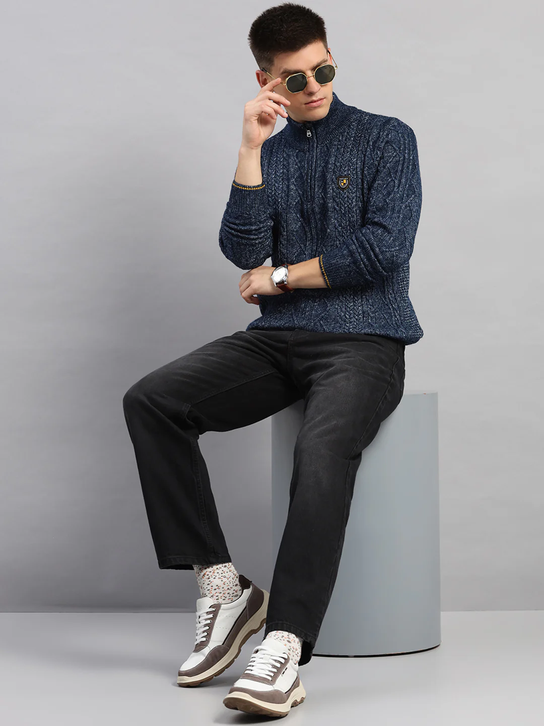 Men Blue Self Design Round Neck Full Sleeve Pullover - Image 2