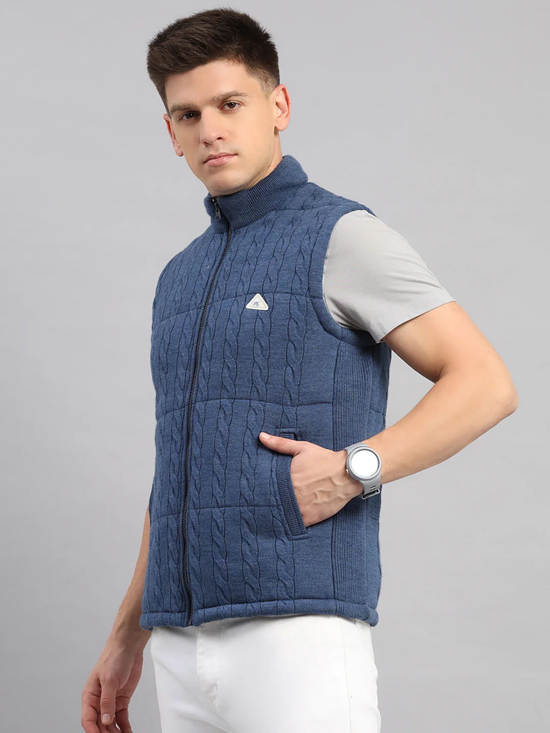 Men Blue Self Design Round Neck Sleeveless Jacket - Image 3