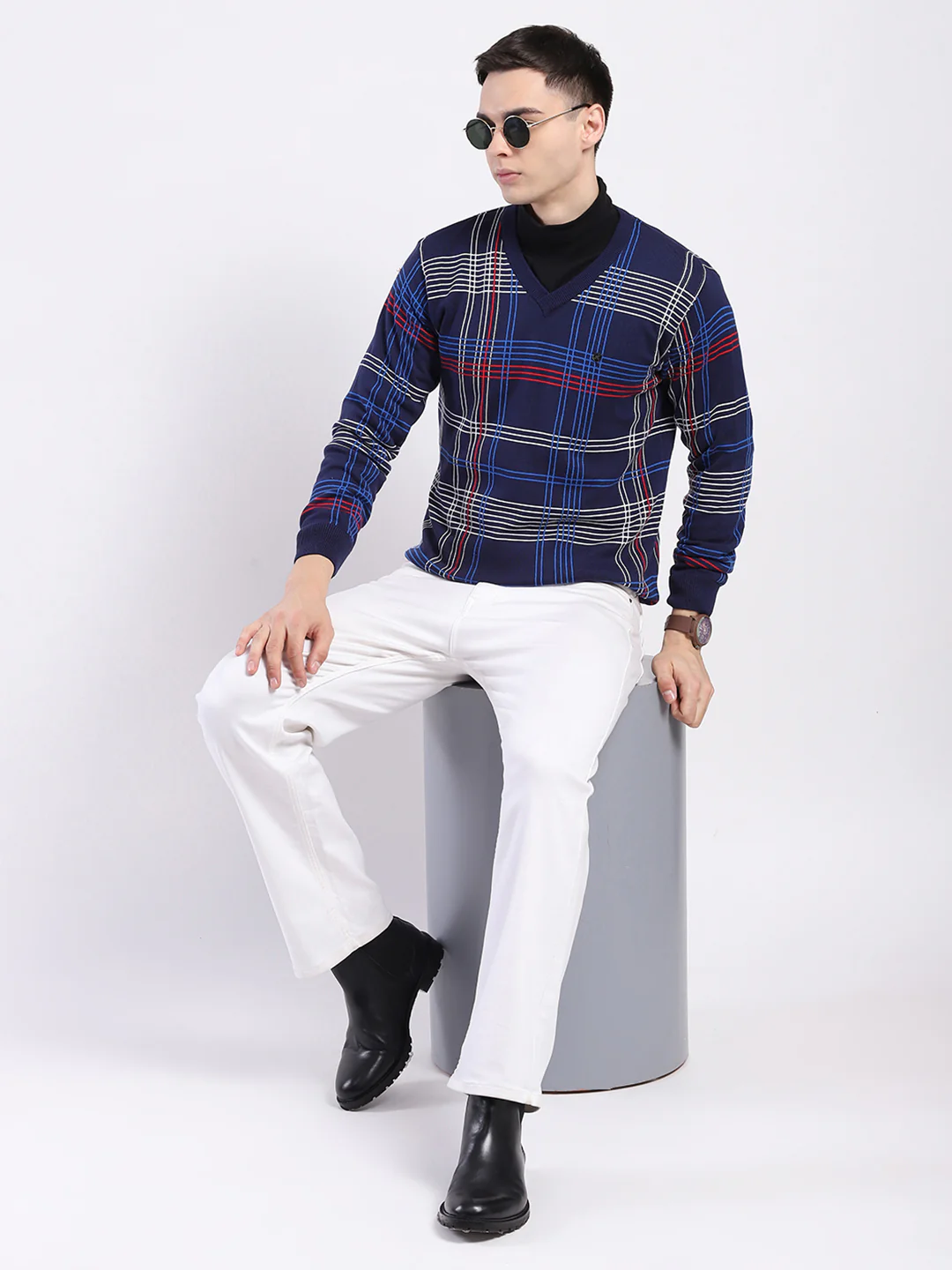 Men Blue Self Design V Neck Full Sleeve Pullover - Image 2